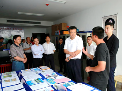 市委常委、副市長謝忠?guī)ьI(lǐng)客商來我?？疾旖涣? />
</a>
<span><a href=